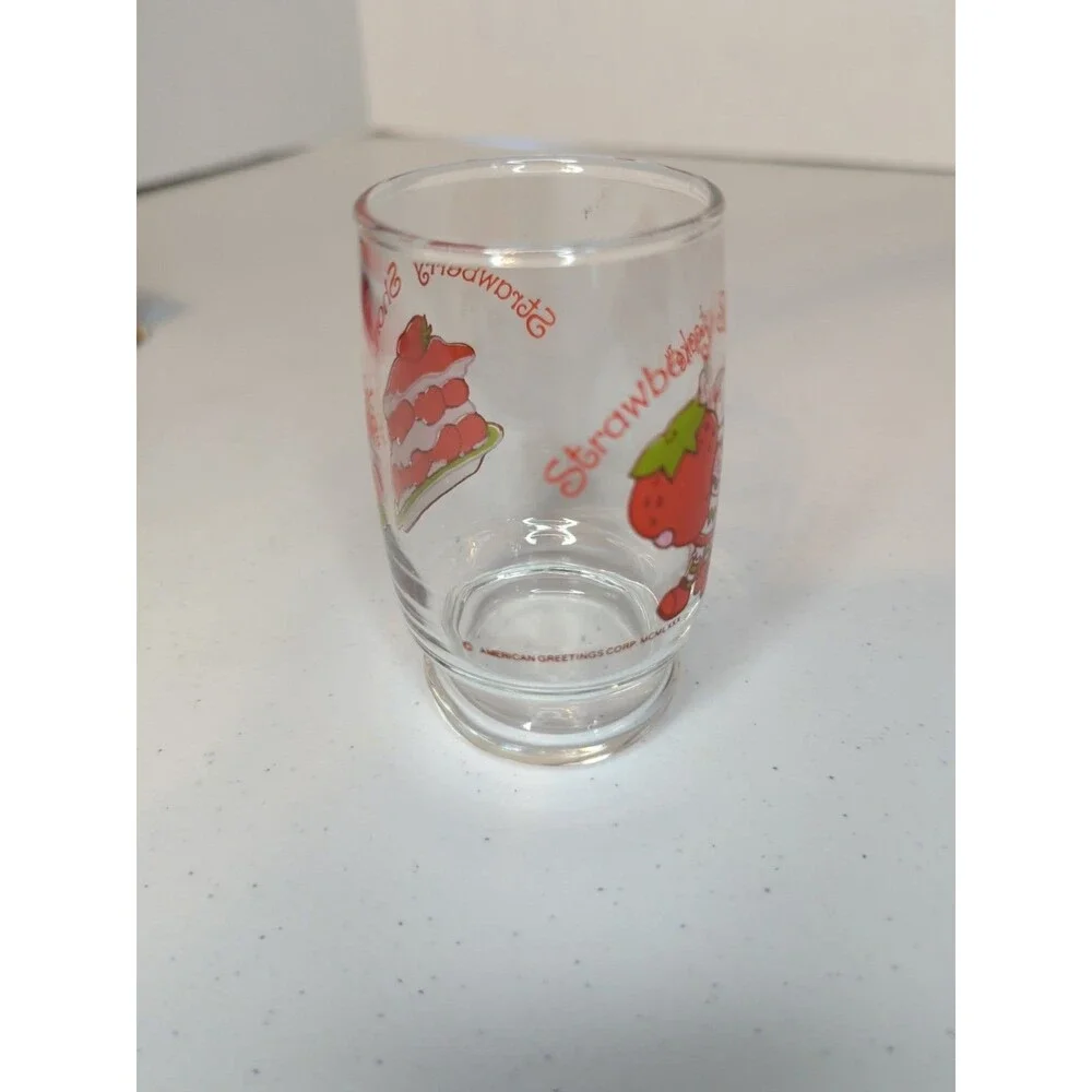 Vintage 1980 Strawberry Shortcake 3.75” Drink Glass by American Greetings